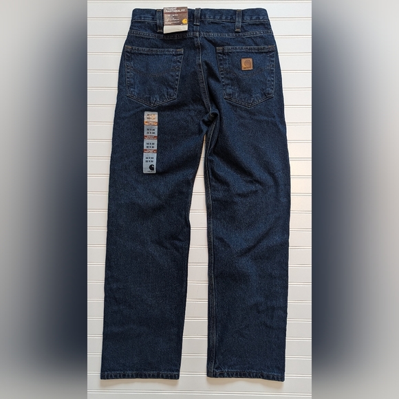 NWT Carhartt Men's 32 x 30 Straight Leg Traditional Fit Denim Jeans - Picture 3 of 6